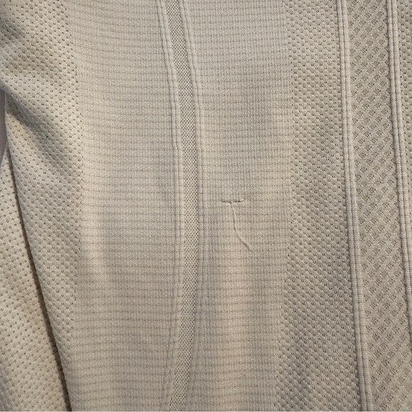 Lululemon swiftly tech size 8 - Picture 3 of 9